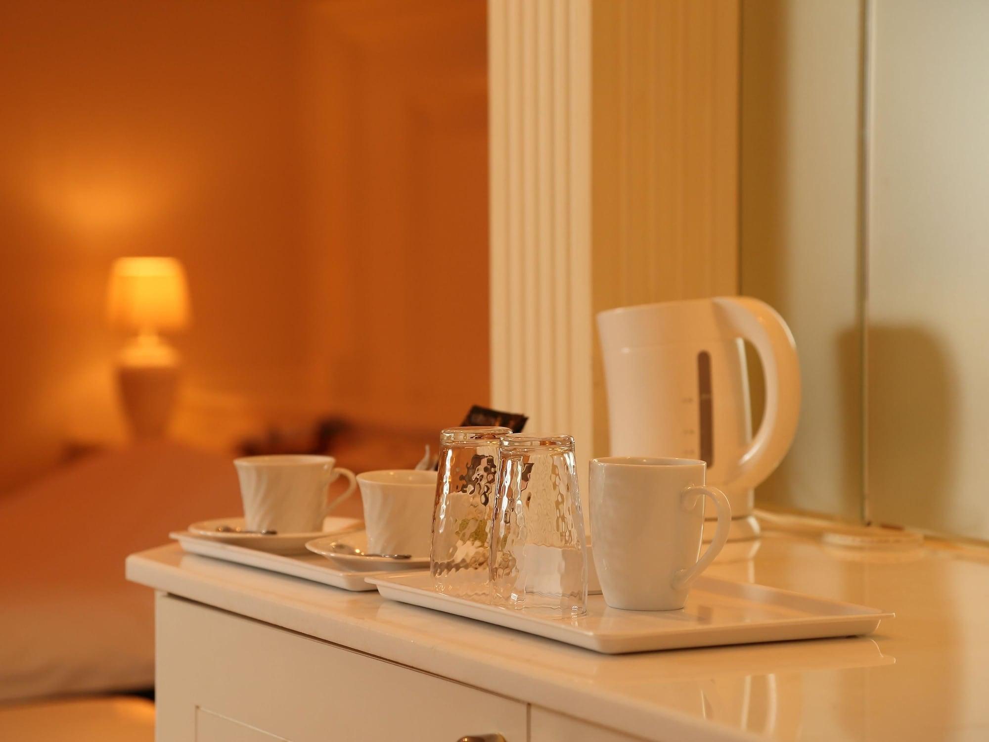 Hotel Fine Garden Juso (Adults Only) Osaka Buitenkant foto